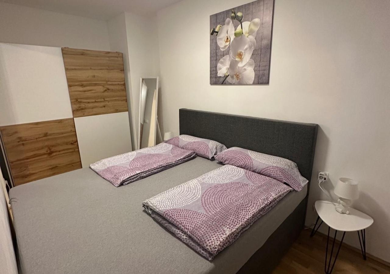 Cozy Two-Room Apartment Near Vic Wien Exterior foto